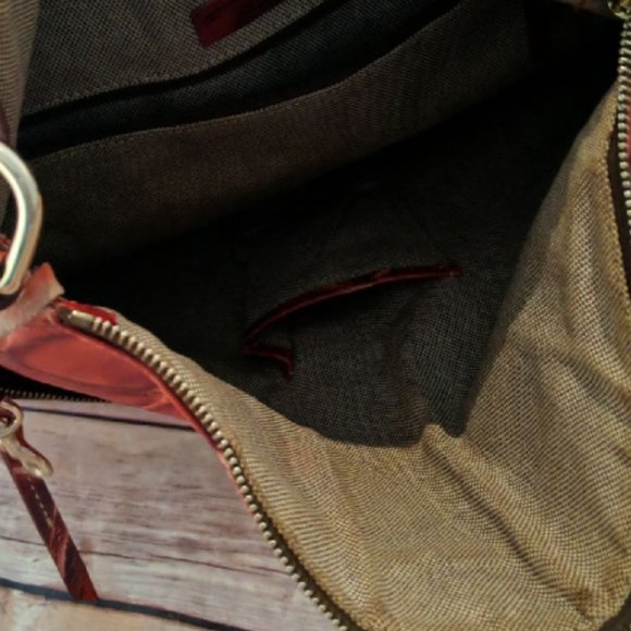 Sold - Picture 3 of 12